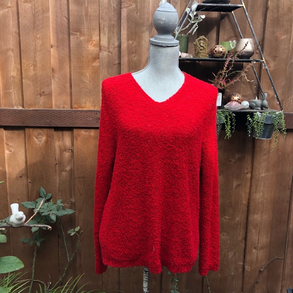 ✨VINTAGE Fuzzy Sweater ❤️